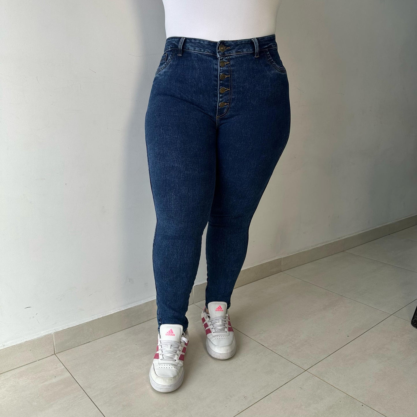 JEANS SKINNY 5 BOTONES 4357