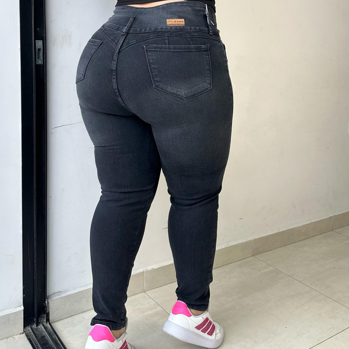 SKINNY 3 BOTONES 4358